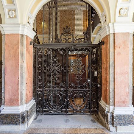 Discover Your Budapest Retreat-Walk To Parliament מראה חיצוני תמונה