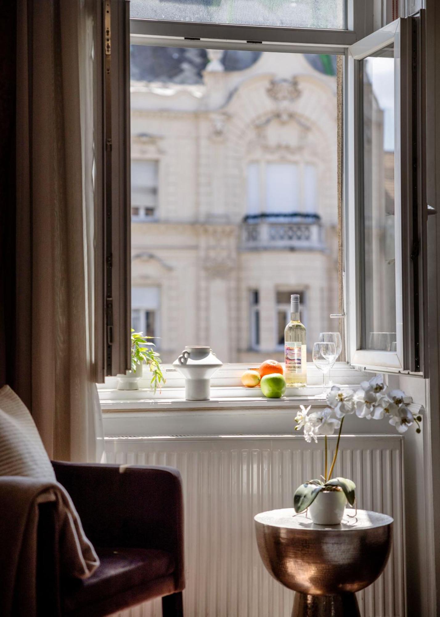 Discover Your Budapest Retreat-Walk To Parliament מראה חיצוני תמונה