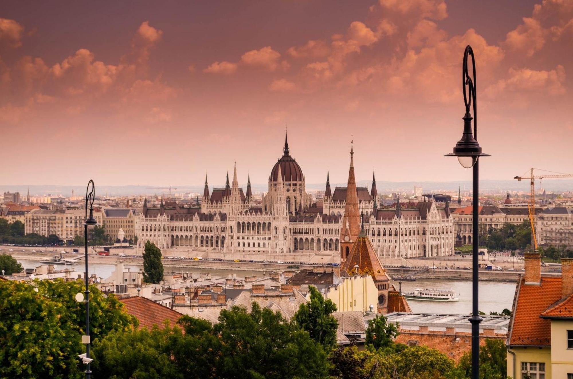 Discover Your Budapest Retreat-Walk To Parliament מראה חיצוני תמונה